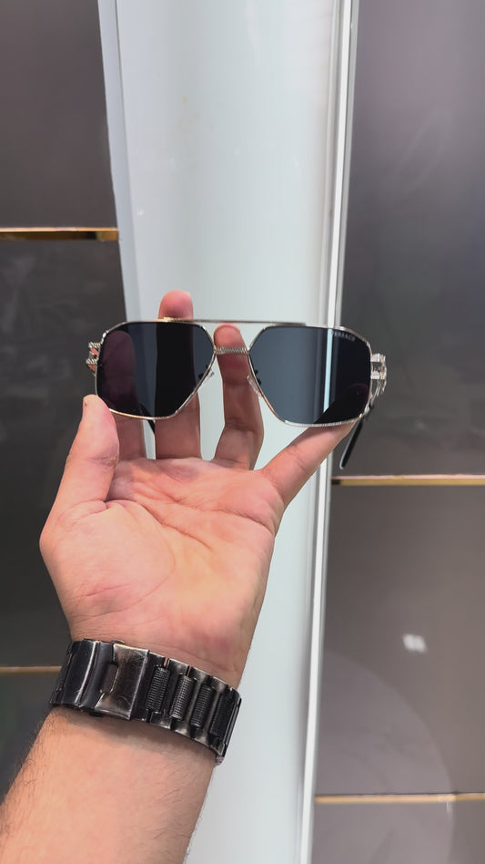 Versac e 2602 Silver Black Ultimate Luxury Shade With Origin al Packaging